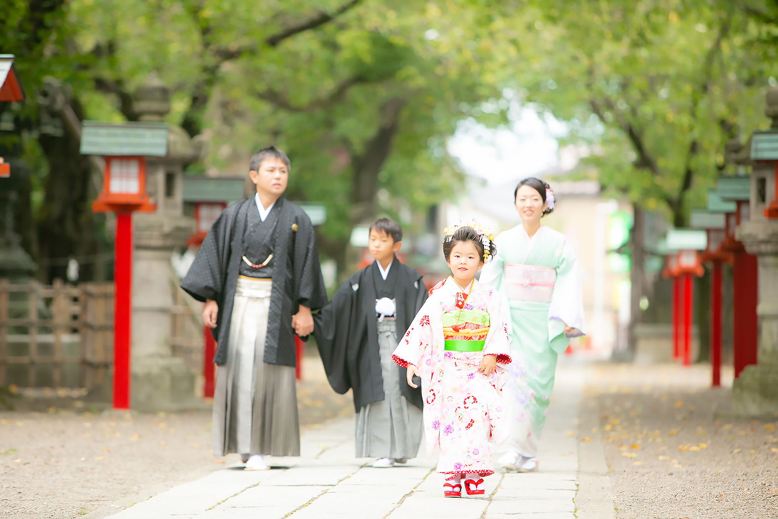 七五三,７歳,着物,神社ロケ,家族撮影